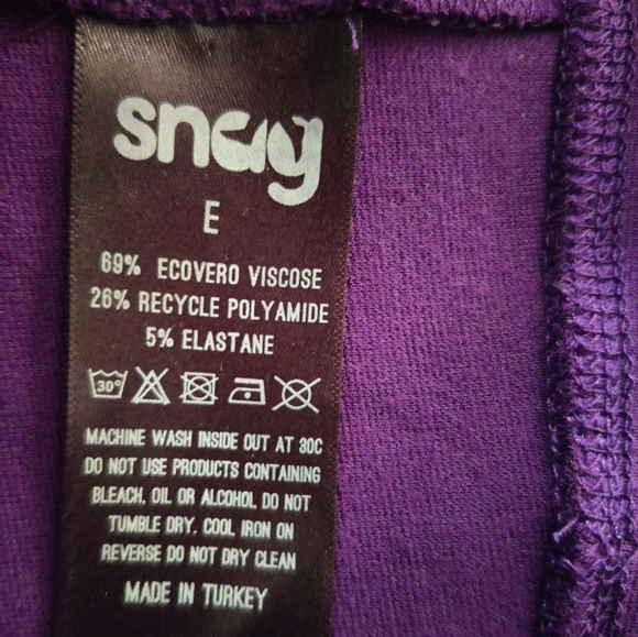 Snag 7/8 Leggings in Suffragette Purple 💜 - Picture 5 of 5